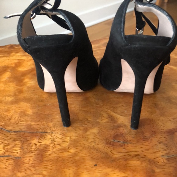 - Zara, retro heels size 8. In great condition. - Picture 4 of 8